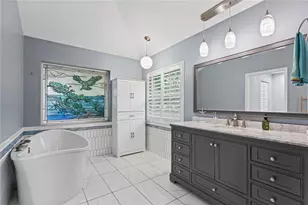2194 Pinnacle Cir N, Palm Harbor, FL 34684 - Photo 29