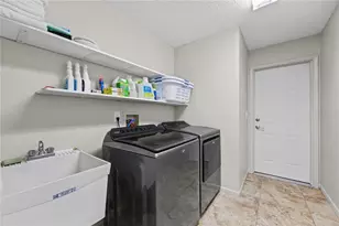 2194 Pinnacle Cir N, Palm Harbor, FL 34684 - Photo 37