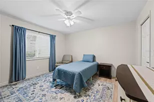 2194 Pinnacle Cir N, Palm Harbor, FL 34684 - Photo 33