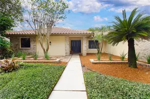 2194 Pinnacle Cir N, Palm Harbor, FL 34684 - Photo 3