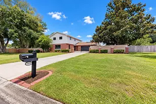 2818 Springdell Cir, Valrico, FL 33596 - Photo 67