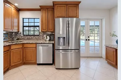 2818 Springdell Circle, Valrico, FL 33596 - Photo 11