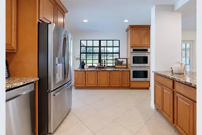 2818 Springdell Circle, Valrico, FL 33596 - Photo 13