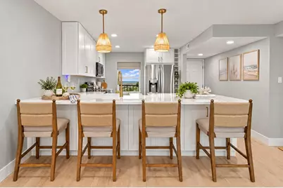 4401 Gulf Of Mexico Drive #705, Longboat Key, FL 34228 - Photo 9