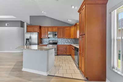 7713 Marbella Creek Avenue, Tampa, FL 33615 - Photo 27