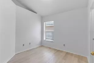 7713 Marbella Crk Ave, Tampa, FL 33615 - Photo 21