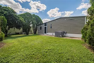 5600 Arrowhead Dr, Zephyrhills, FL 33542 - Photo 9