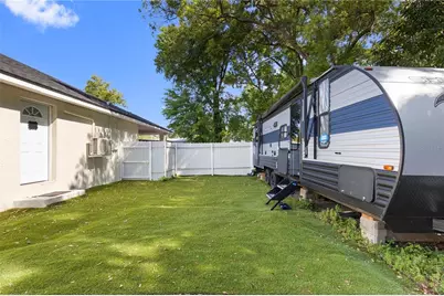 8019 N Gomez Avenue, Tampa, FL 33614 - Photo 45