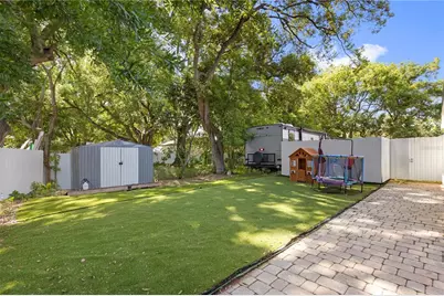 8019 N Gomez Avenue, Tampa, FL 33614 - Photo 47