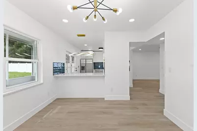 16116 Sandcrest Way, Tampa, FL 33618 - Photo 11