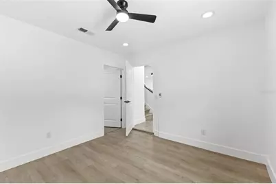 16116 Sandcrest Way, Tampa, FL 33618 - Photo 35