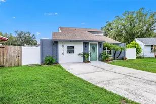 16116 Sandcrest Way, Tampa, FL 33618 - Photo 3