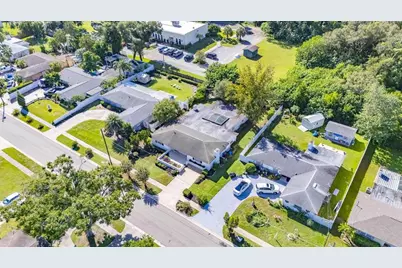 521 S Larry Circle, Brandon, FL 33511 - Photo 43