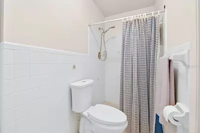 521 S Larry Circle, Brandon, FL 33511 - Photo 15
