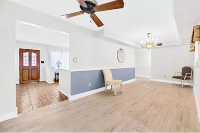 521 S Larry Circle, Brandon, FL 33511 - Photo 7
