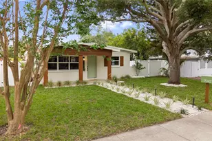 7042 Dartmouth Ave N, Saint Petersburg, FL 33710 - Photo 49