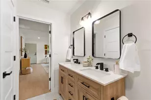 7042 Dartmouth Ave N, Saint Petersburg, FL 33710 - Photo 31