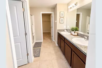 16844 Peaceful Valley Dr, Wimauma, FL 33598 - Photo 9