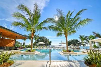 1028 Sunset Point Road #R10, Clearwater, FL 33755 - Photo 5
