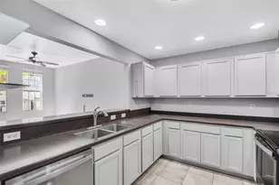 660 Delmar Terr S, Saint Petersburg, FL 33701 - Photo 5
