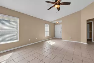 10314 Greystone Ridge Ct, Riverview, FL 33578 - Photo 9