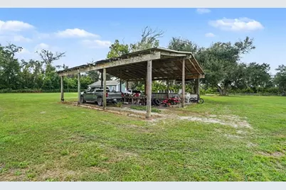 7040 Lumberton Road, Zephyrhills, FL 33540 - Photo 29