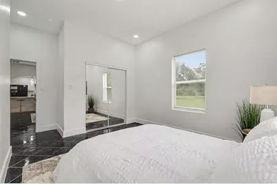 7040 Lumberton Road, Zephyrhills, FL 33540 - Photo 21