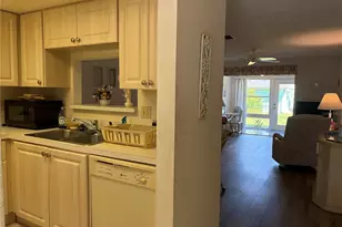 2465 W Northside Dr, Clearwater, FL 33761 - Photo 3