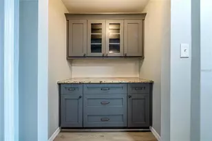 620 Edgewater Dr, Dunedin, FL 34698 - Photo 5