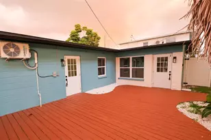 14906 N Bayshore Dr, Madeira Beach, FL 33708 - Photo 3