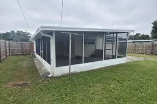 10950 105th St, Largo, FL 33773 - Photo 21