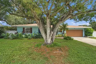 1711 N Highland Ave, Clearwater, FL 33755 - Photo 5