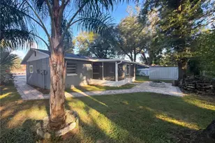 13732 21st St, Dade City, FL 33525 - Photo 21