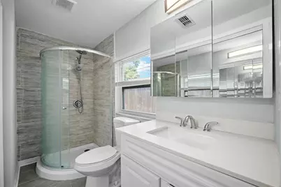 7954 49th Avenue N, Saint Petersburg, FL 33709 - Photo 17