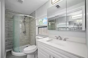 7954 49th Ave N, Saint Petersburg, FL 33709 - Photo 17