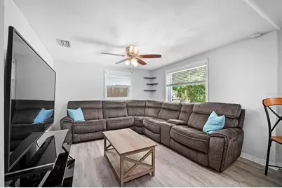 7954 49th Avenue N, Saint Petersburg, FL 33709 - Photo 7