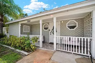 7954 49th Ave N, Saint Petersburg, FL 33709 - Photo 3