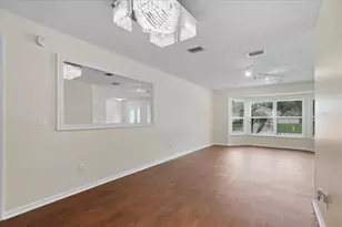 28710 Twinbrook Ln, Wesley Chapel, FL 33543 - Photo 7