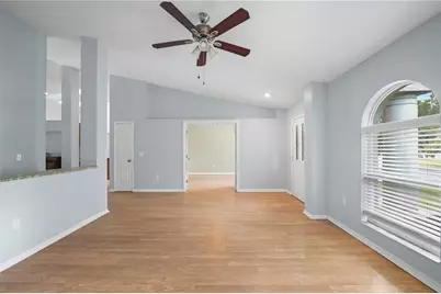 3809 Hanover Hill Dr, Valrico, FL 33596 - Photo 7