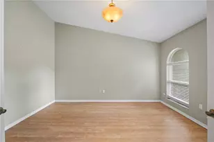 3809 Hanover Hill Dr, Valrico, FL 33596 - Photo 9