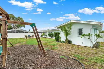 14380 Passage Way, Seminole, FL 33776 - Photo 47