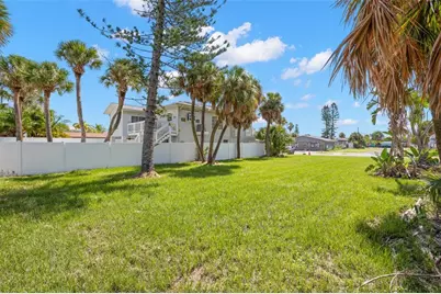 623 73rd Avenue, Saint Pete Beach, FL 33706 - Photo 3