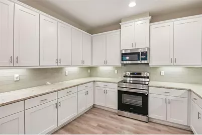 718 Chipper Drive, Sun City Center, FL 33573 - Photo 11