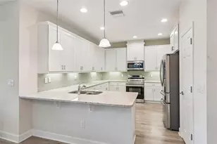 718 Chipper Dr, Sun City Center, FL 33573 - Photo 15