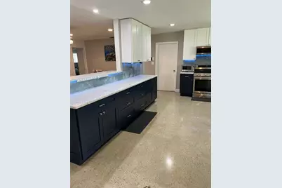 5893 34th Avenue N, Saint Petersburg, FL 33710 - Photo 9