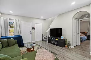 8430 Quarter Horse Dr, Riverview, FL 33578 - Photo 5