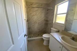 18533 Pebble Lake Ct, Tampa, FL 33647 - Photo 19