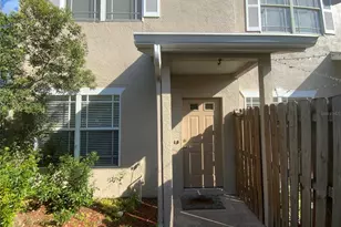 18533 Pebble Lake Ct, Tampa, FL 33647 - Photo 5