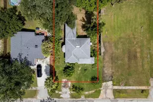 825 60th Ave NE, Saint Petersburg, FL 33703 - Photo 1
