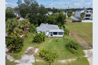 825 60th Avenue NE, Saint Petersburg, FL 33703 - Photo 3